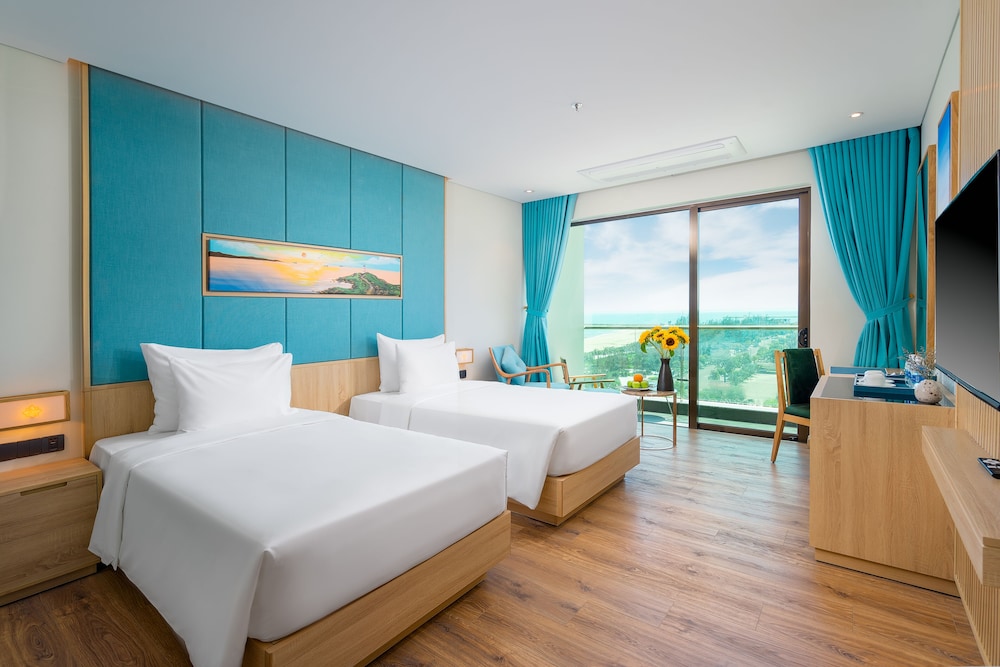 Sala Grand TuyHoa Hotel 10/50