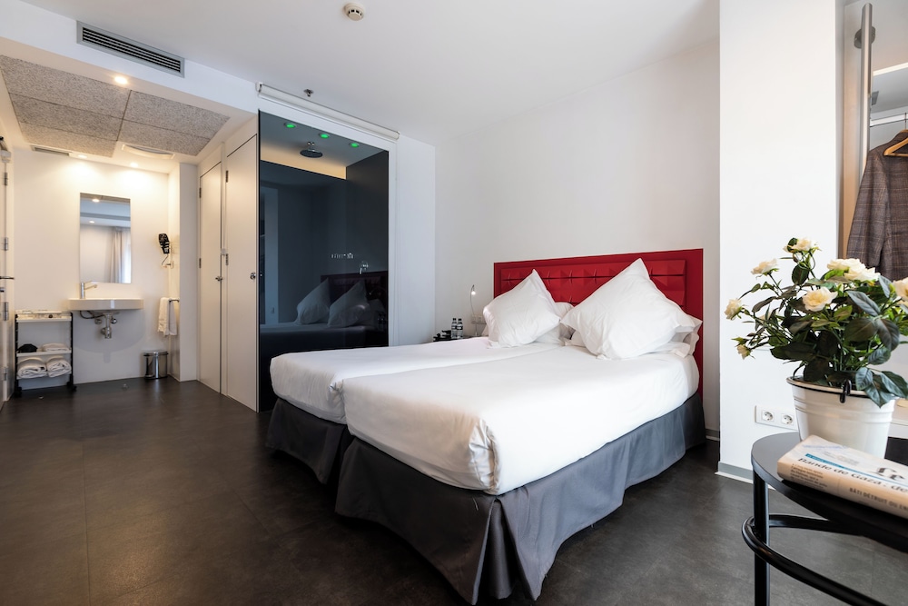 Hotel Mayerling 24/64
