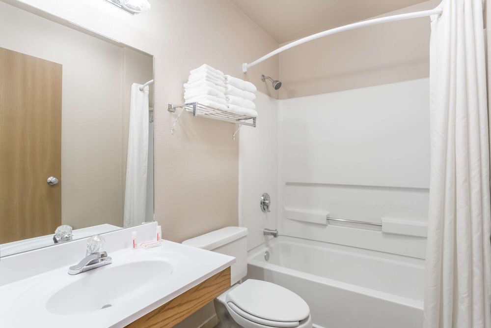 Americas Best Value Inn Sparks 5/17