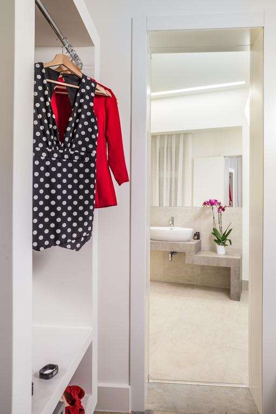 Home Boutique Luxury & Design 3/37