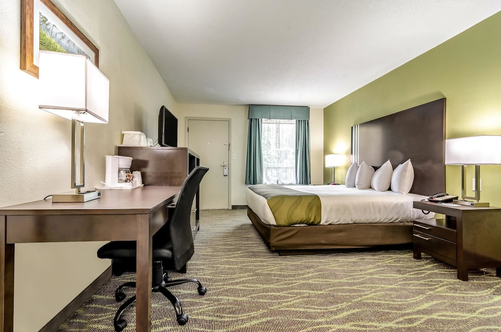 Quality Inn & Suites Creedmor - Butner 13/39