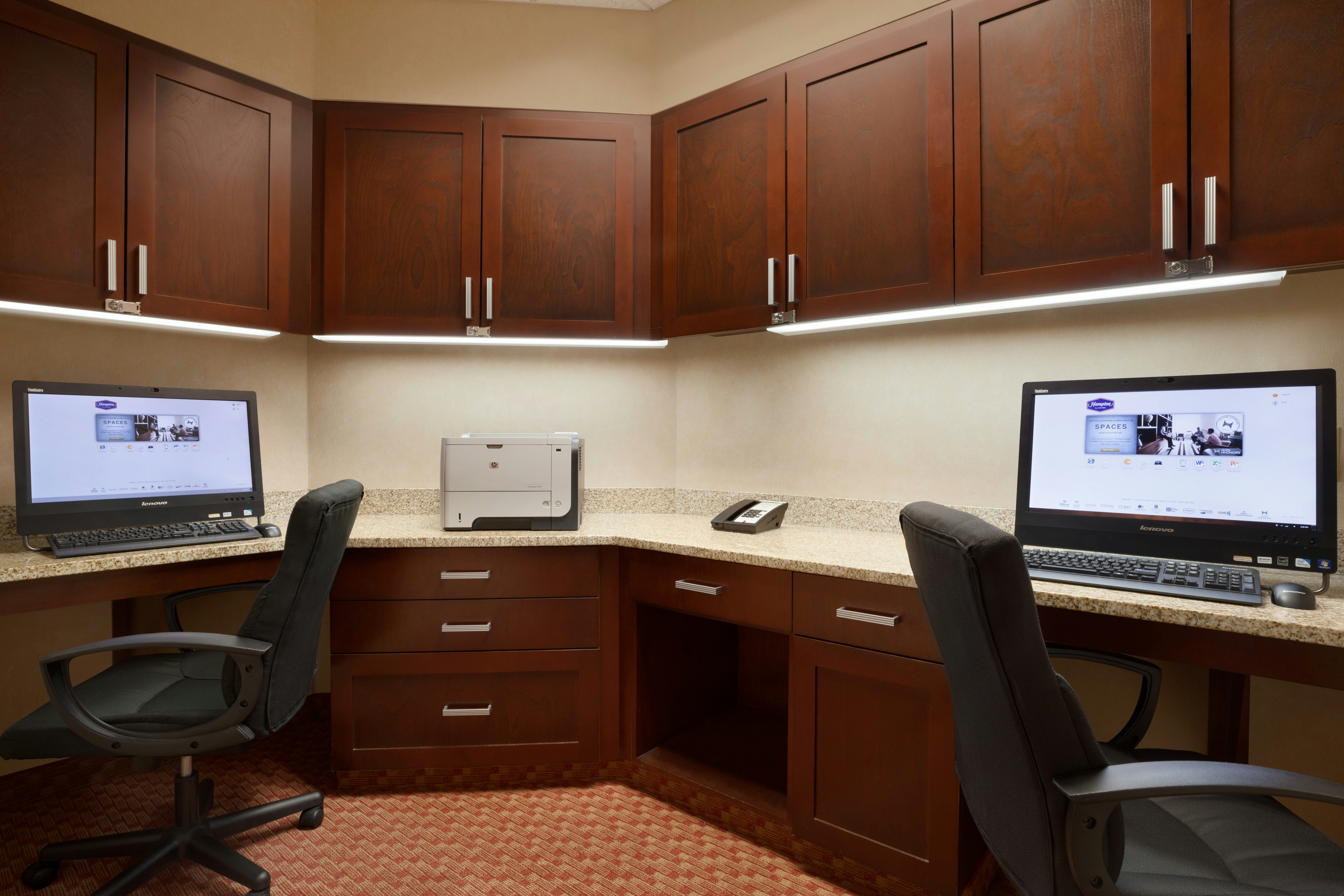 Hampton Inn and Suites Hartford/East Hartford 41/50