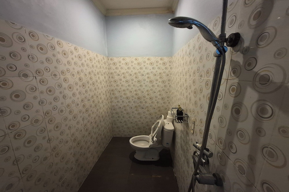 Bintang Hostel 50/50