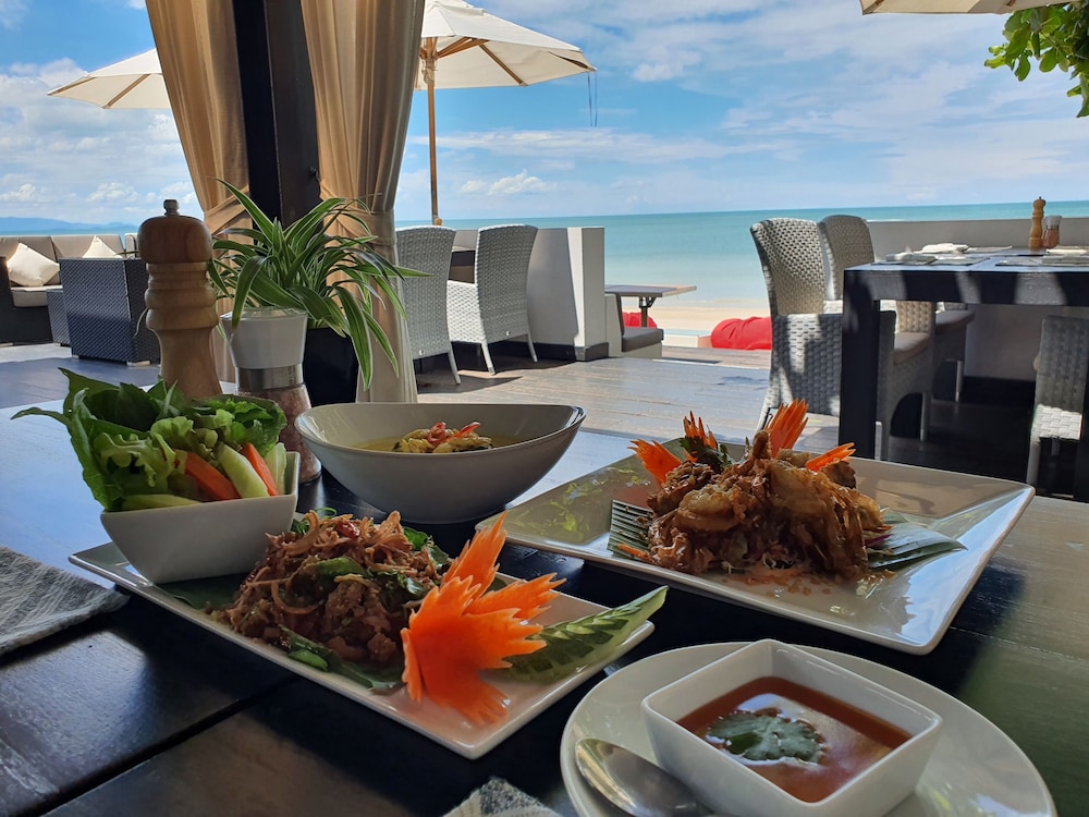 Aava Resort And Spa 40/66