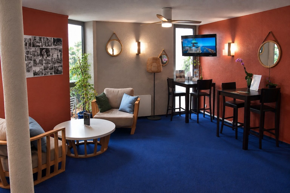BEST HOTEL CAEN CITIS 40/51