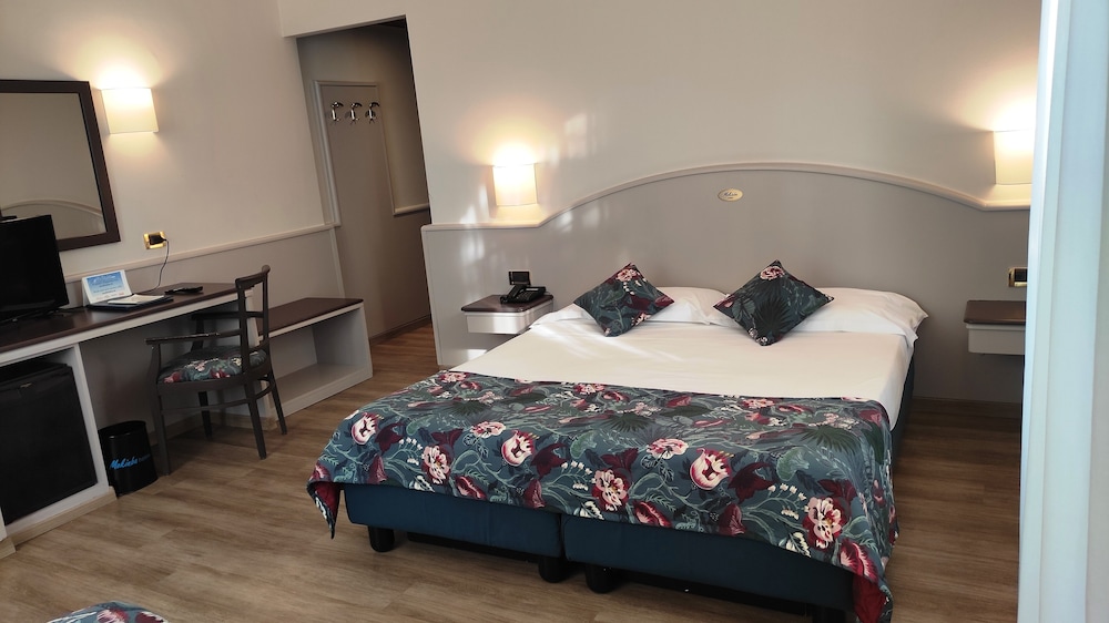 Mokinba Hotel Montebianco 20/71