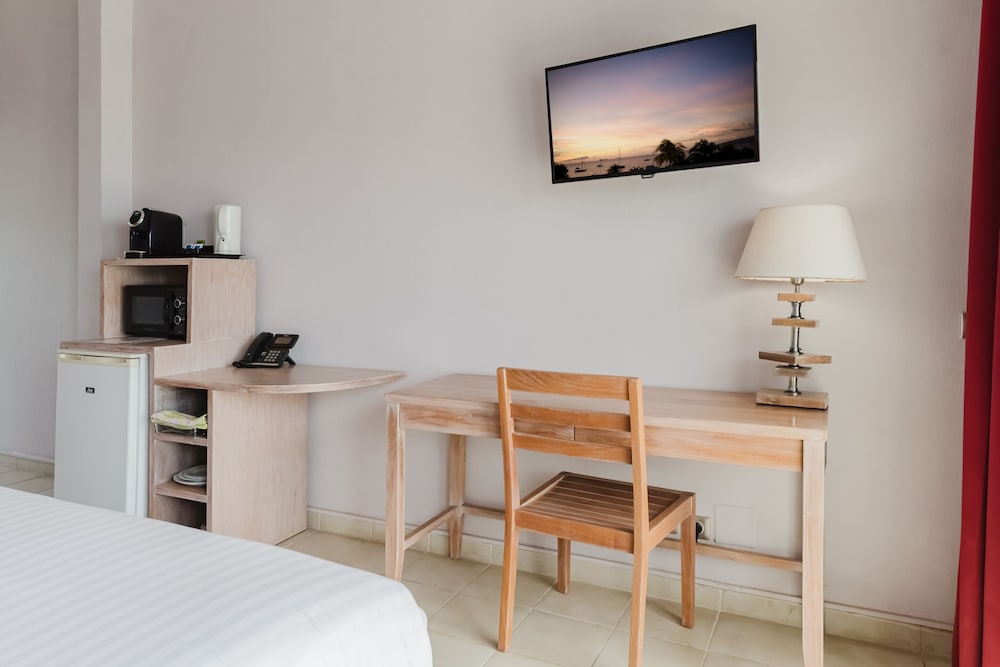 Hotel Fregate Bleue 44/72