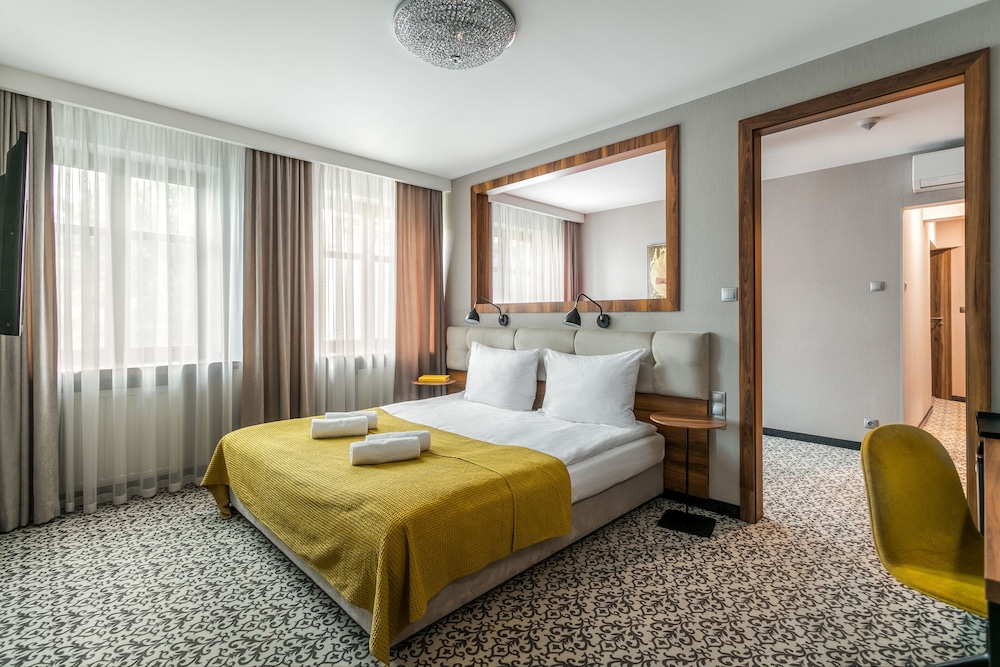 No.23 Premium Aparthotel 12/38