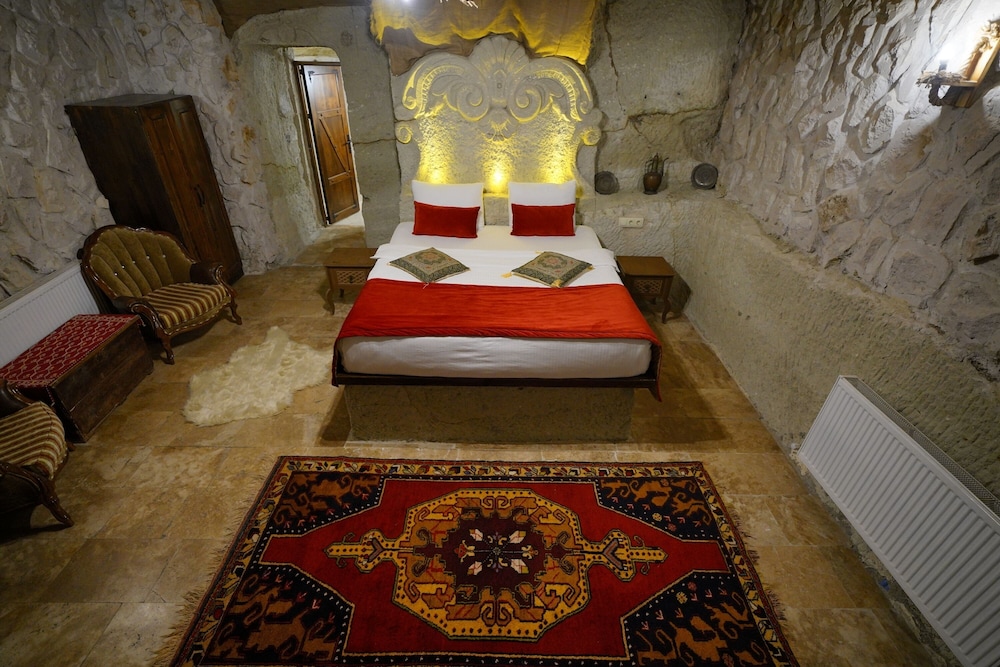 Nar Cave House & Swimming Pool 13/84