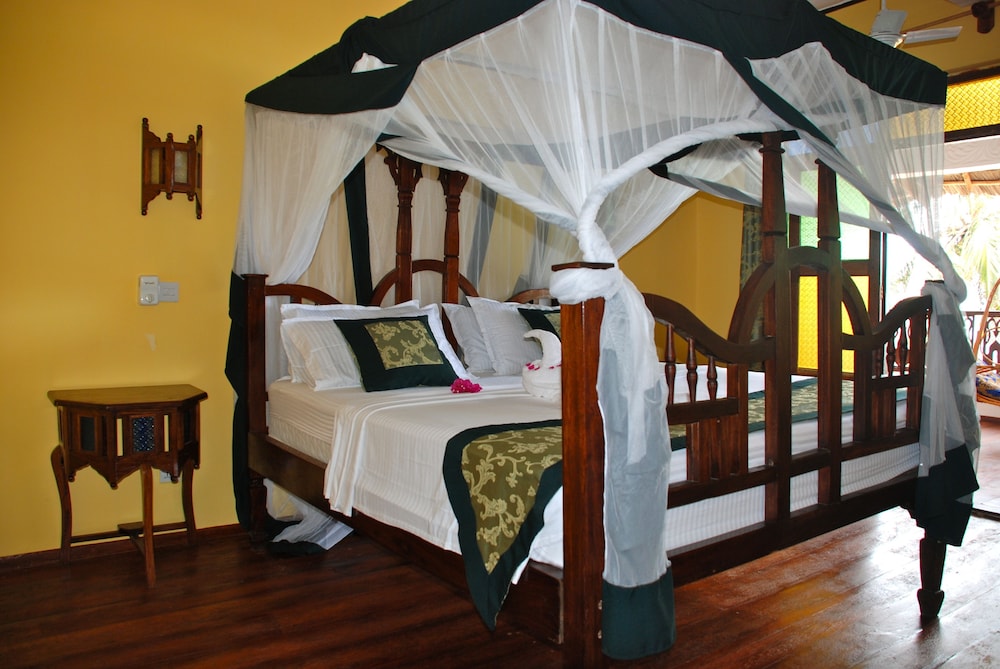 Zanzibar House 6/50