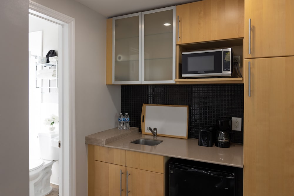 Ocean Reef Suites 62/62
