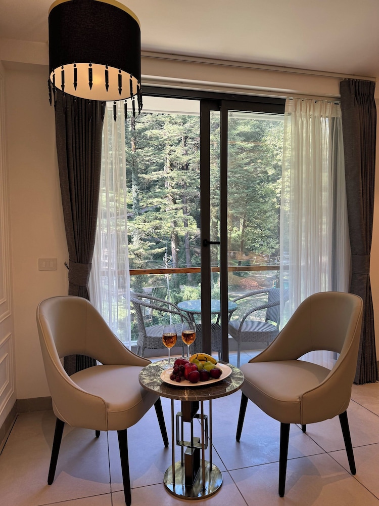 Mastiff Select Mandavya Dharamkot, McLeodganj 44/61