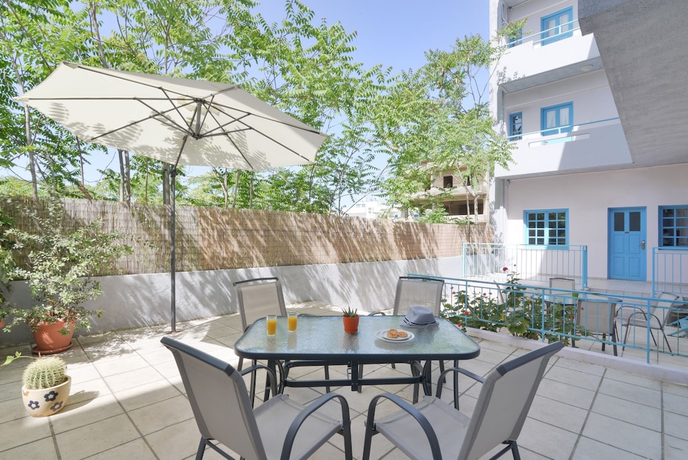 Erofili Apartments 61/72