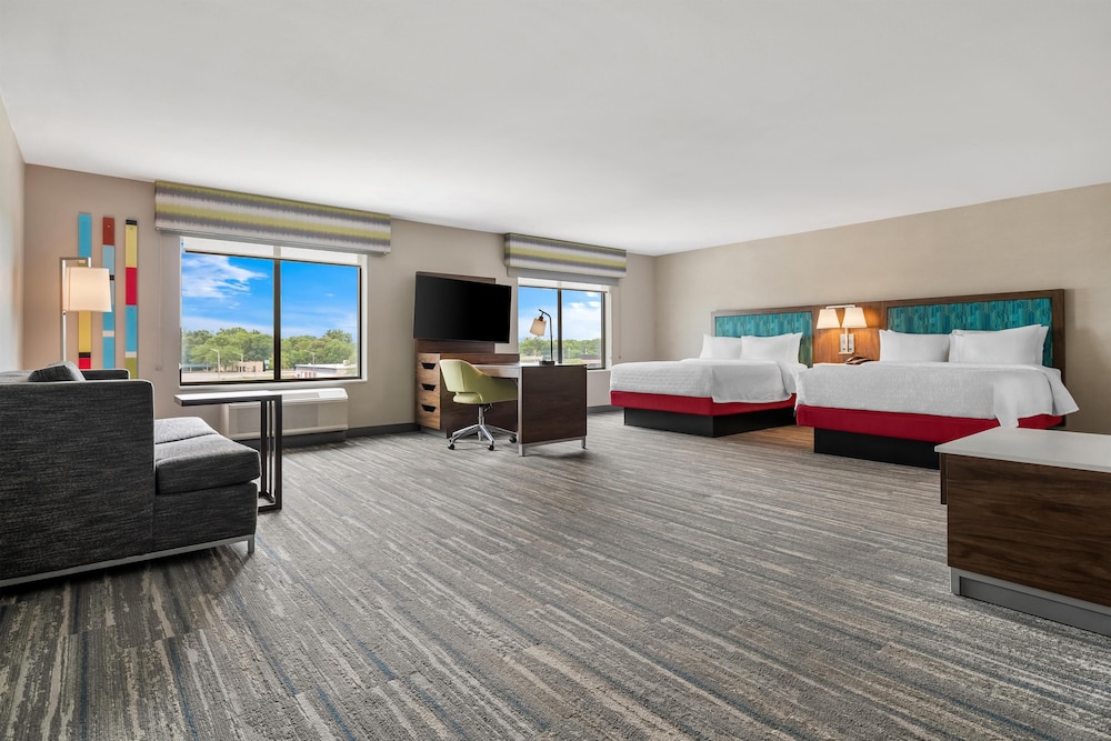 Hampton Inn Suites Pekin Peoria Area Il 40/56