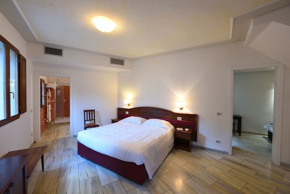 Relais La Corte Di Cloris 17/73