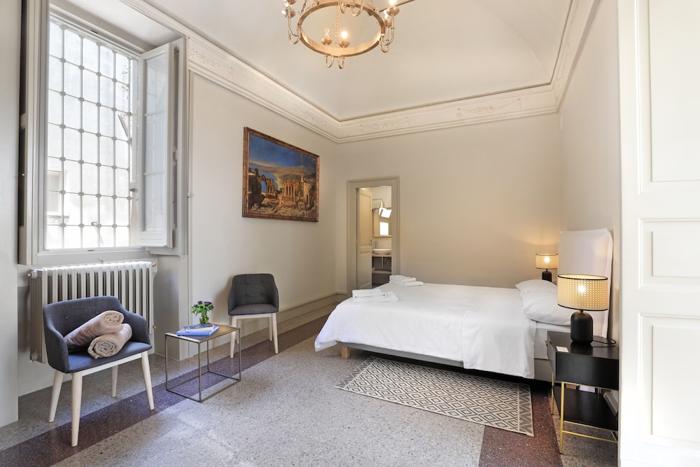 Palazzo Circolone 12/50