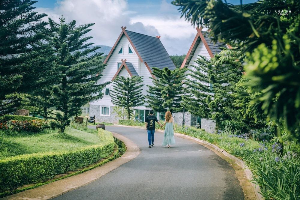Dalat Wonder Resort 72/78