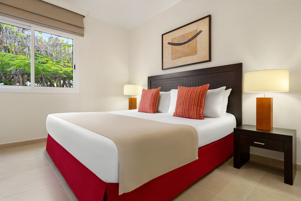 Wyndham Residences Golf del Sur 24/82