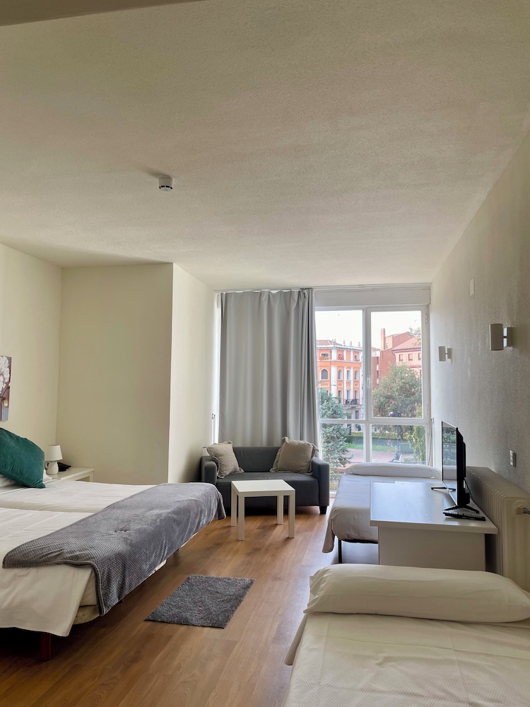 Hotel la Mota 7/28