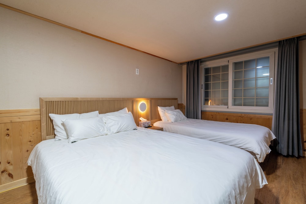 New Jeju Hotel 24/50