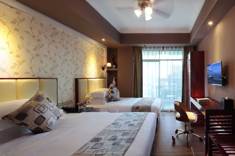Care Hotel Coast Collection 9/36