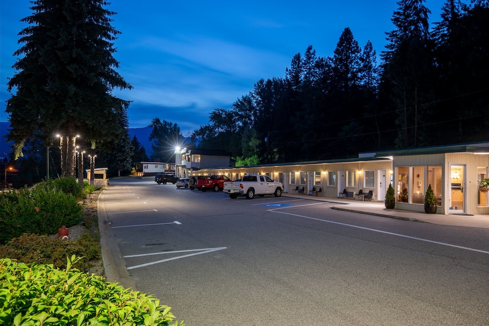 Glenwood Inn & Suites 45/50