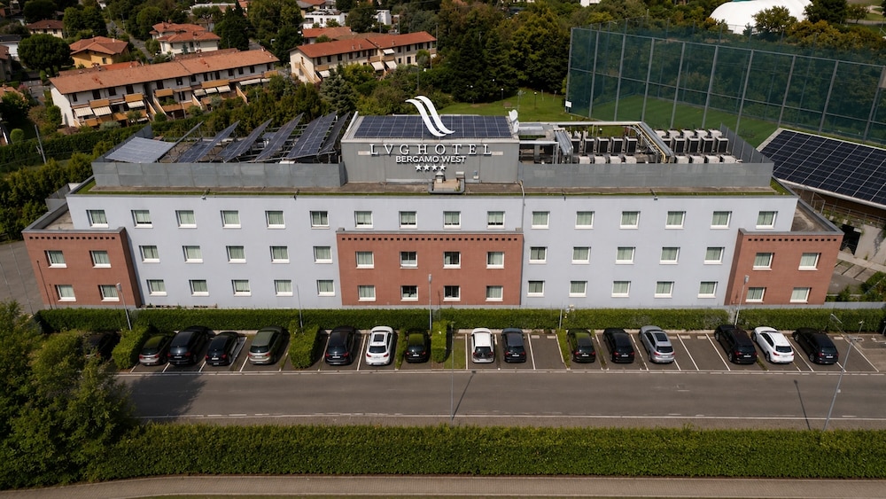 Bes Hotel Bergamo West 3/65