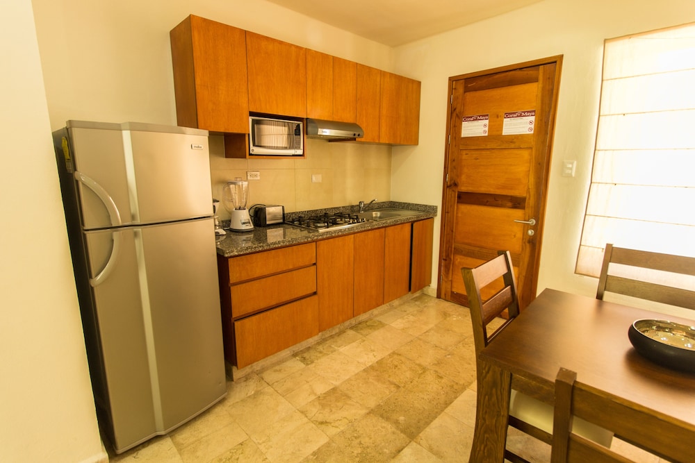 Coral Maya Stay Suites 12/50