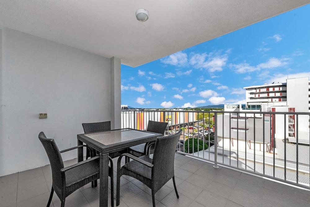 Central Kensington Apartments By Vivo 39/51