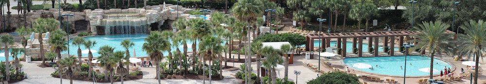 Walt Disney World Swan Resort 10/65