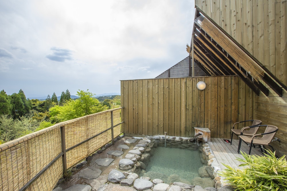 Kirishima Onsen Fufu Rotenburo no Yado Amateras 6/15