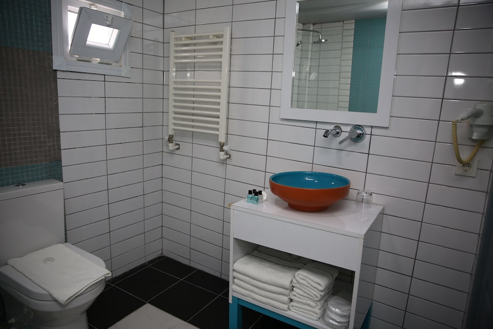 MINEL HOTEL 52/55