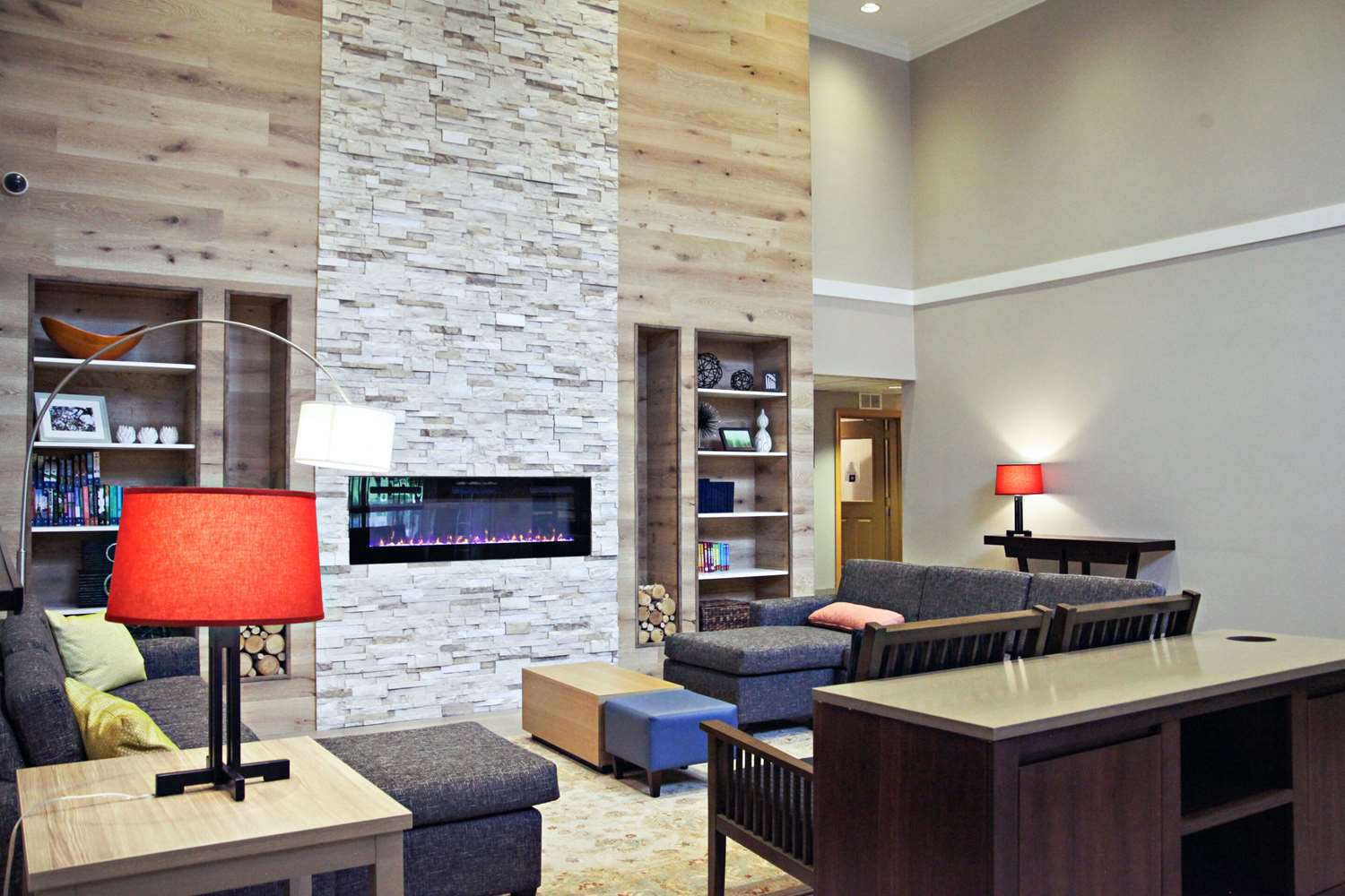 Country Inn Suites By Radisson Frackville Pottsville Pa 18/32