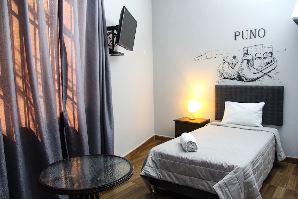 Lima Airport Tampu B&B 17/50