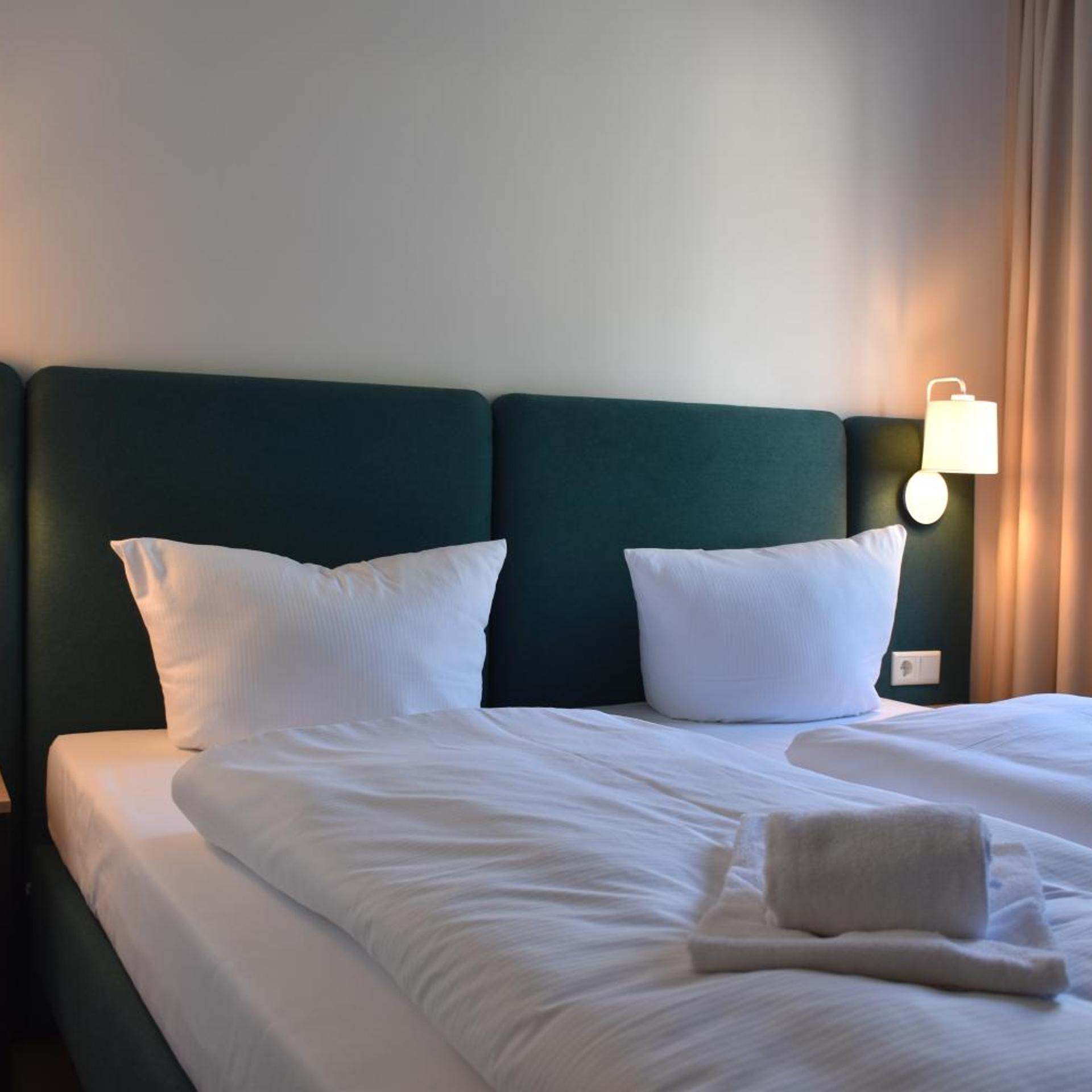 Arc Hotel 20/36