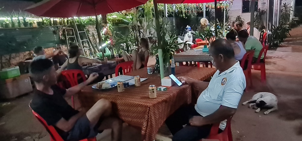 Relax And Resort Angkor Guesthouse 33/34