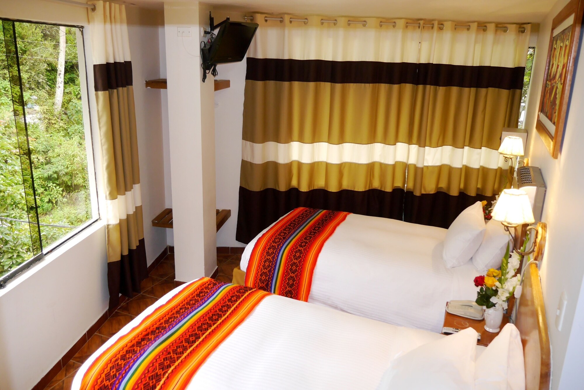 STANDARD, TRIPLE, 3 BEDS