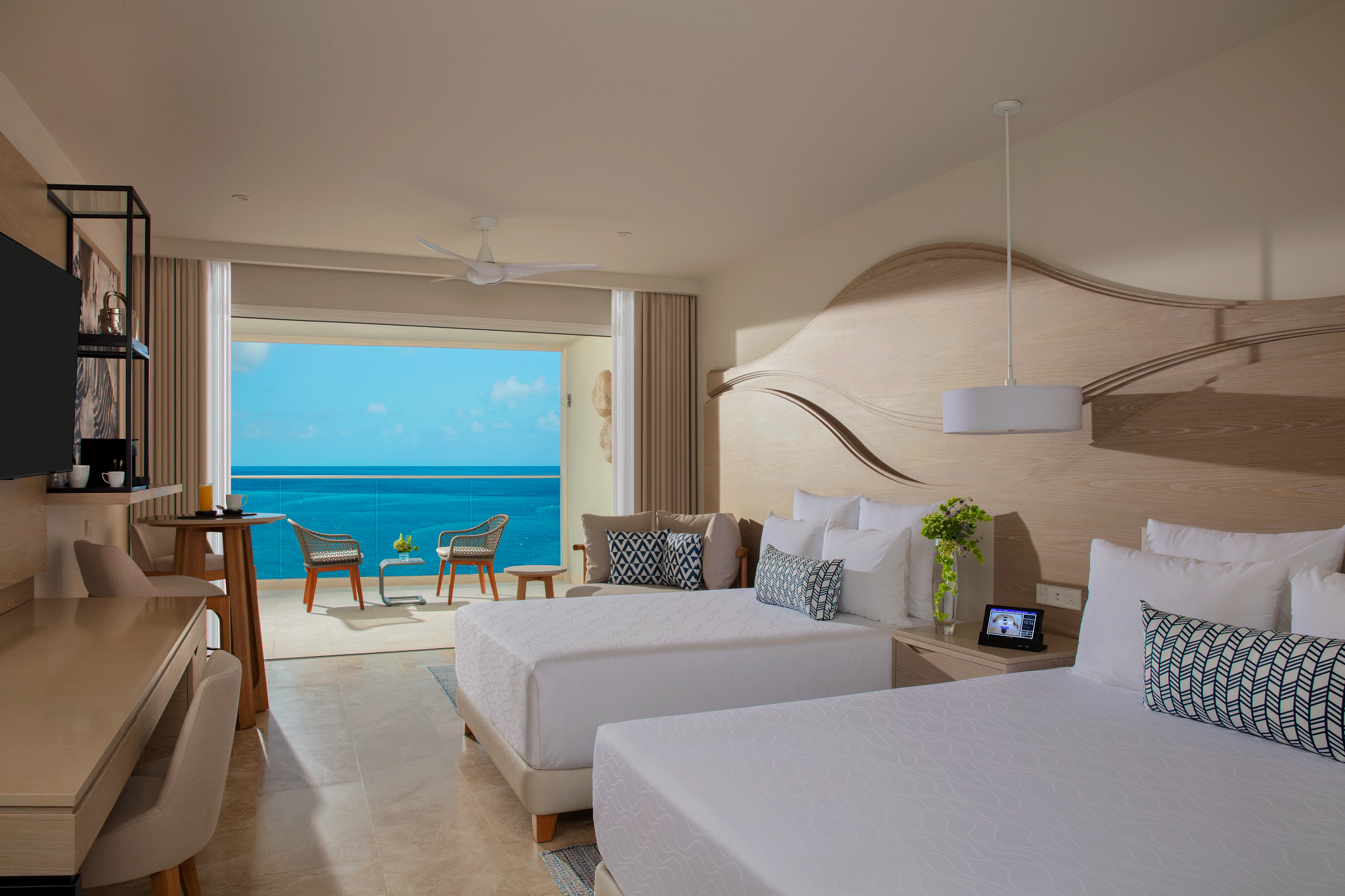 Junior Suite, Deluxe, Ocean Front