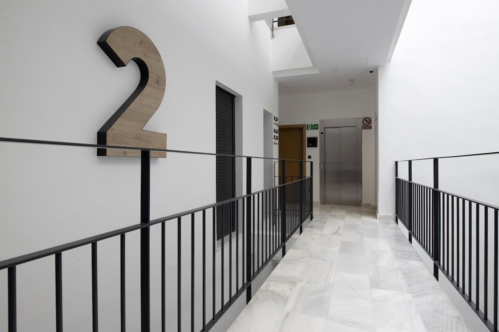 GoodNight Cadiz Apartments 5/50