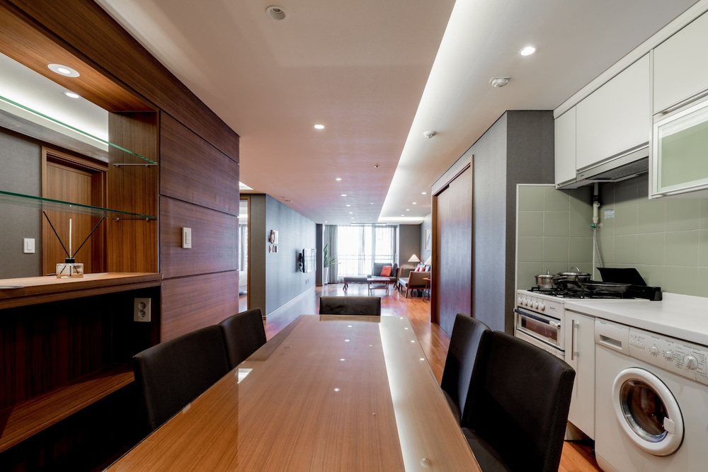 Oriens Hotel Residences 46/58