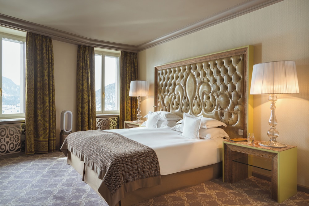 Deluxe, Suite, King Bed, Lake View