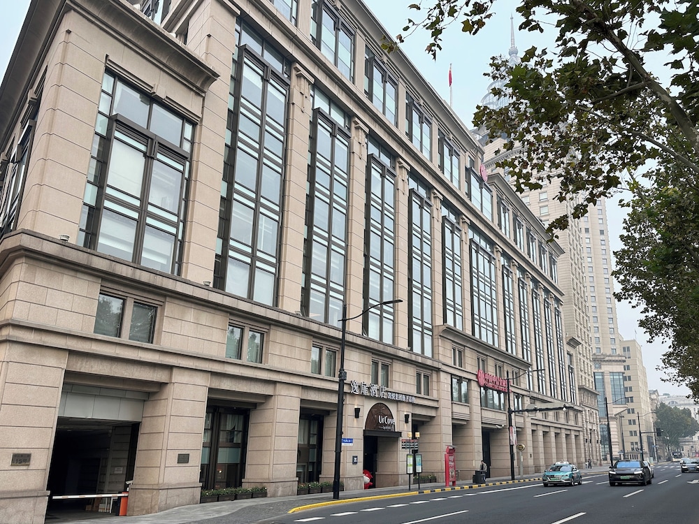 UrCove by Hyatt Shanghai on the Bund 56/59