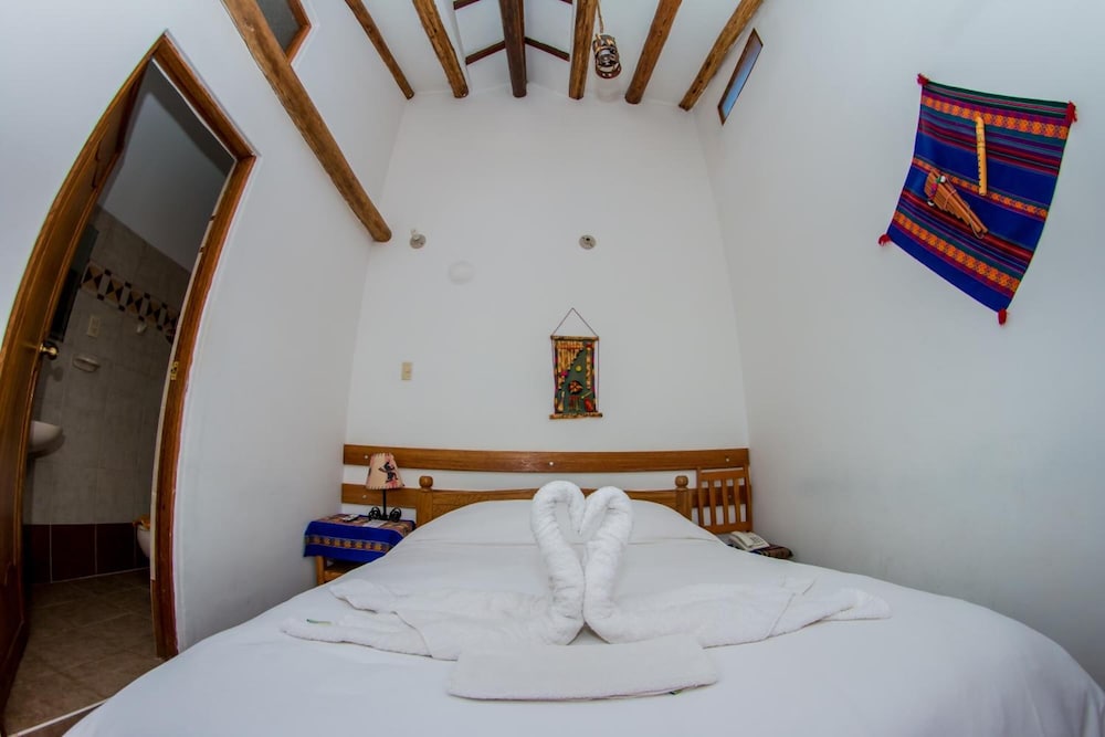 Hostal El Grial 17/53