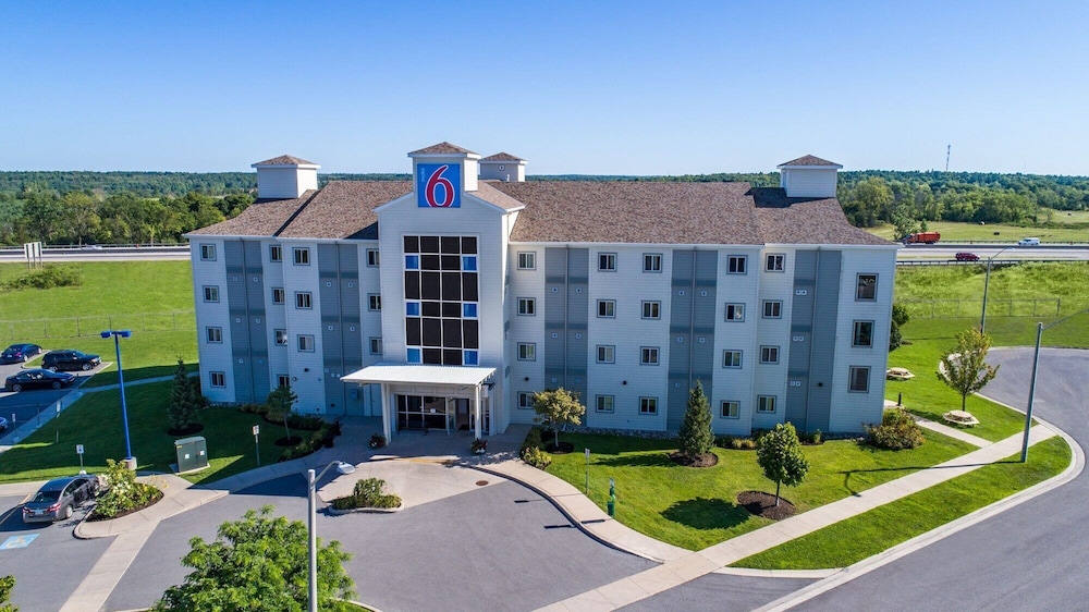 Motel6 Kingston, ON 2/62