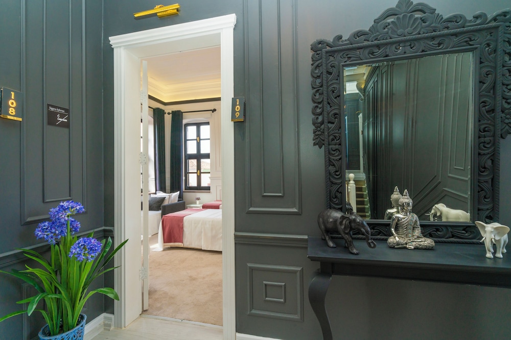 Siyah Lale Butik Hotel 49/50