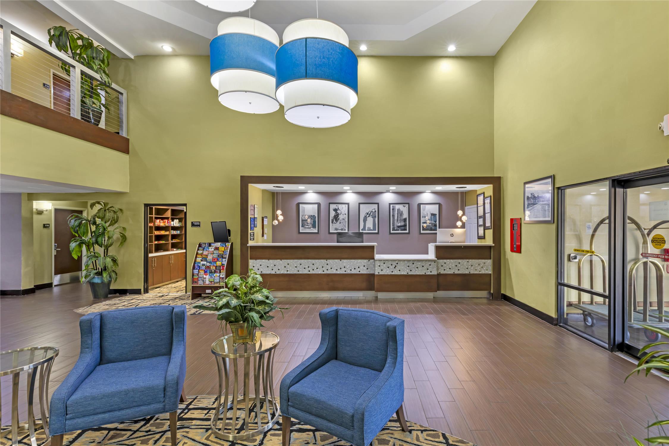 Best Western Plus McDonough Inn & Suites 41/55