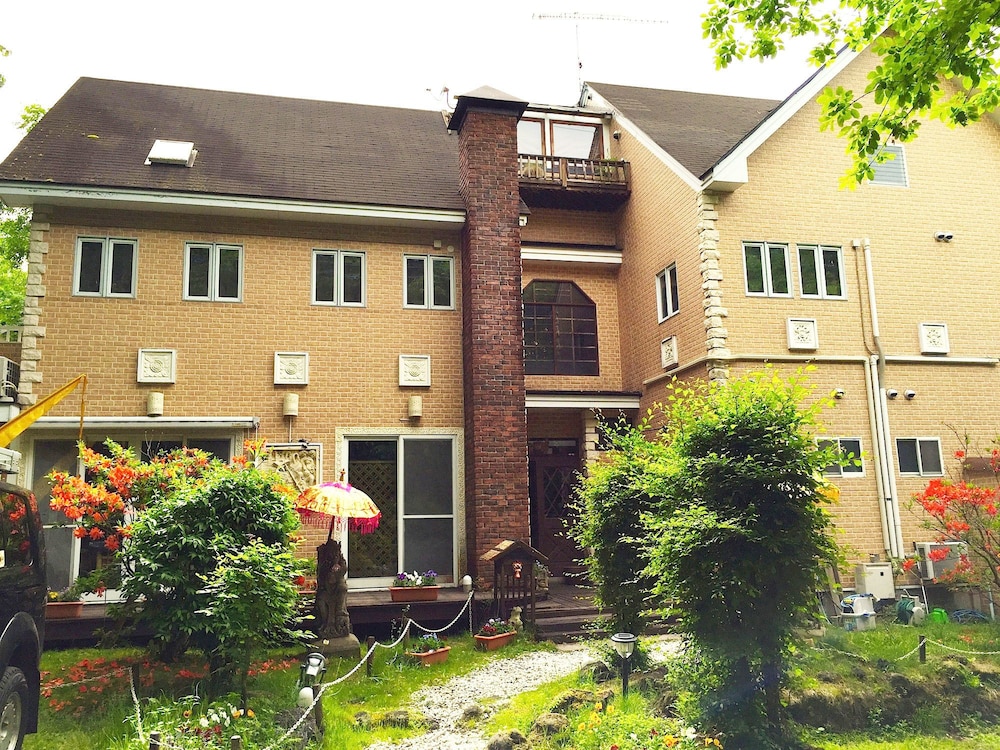 Estivant Club 2/50