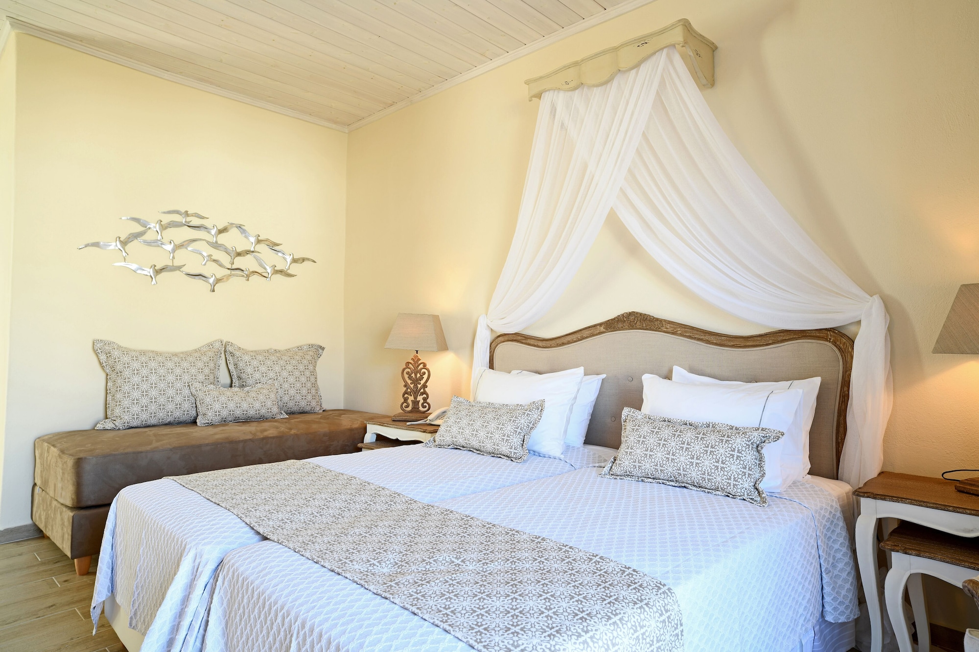 1 BEDROOM, JUNIOR SUITE, SEA VIEW