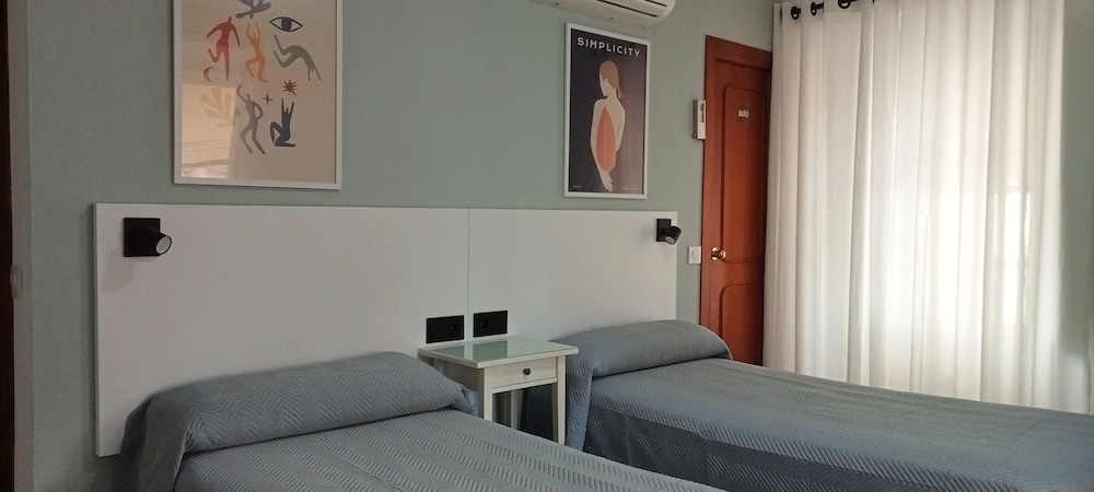 Hostal Bahía 25/50