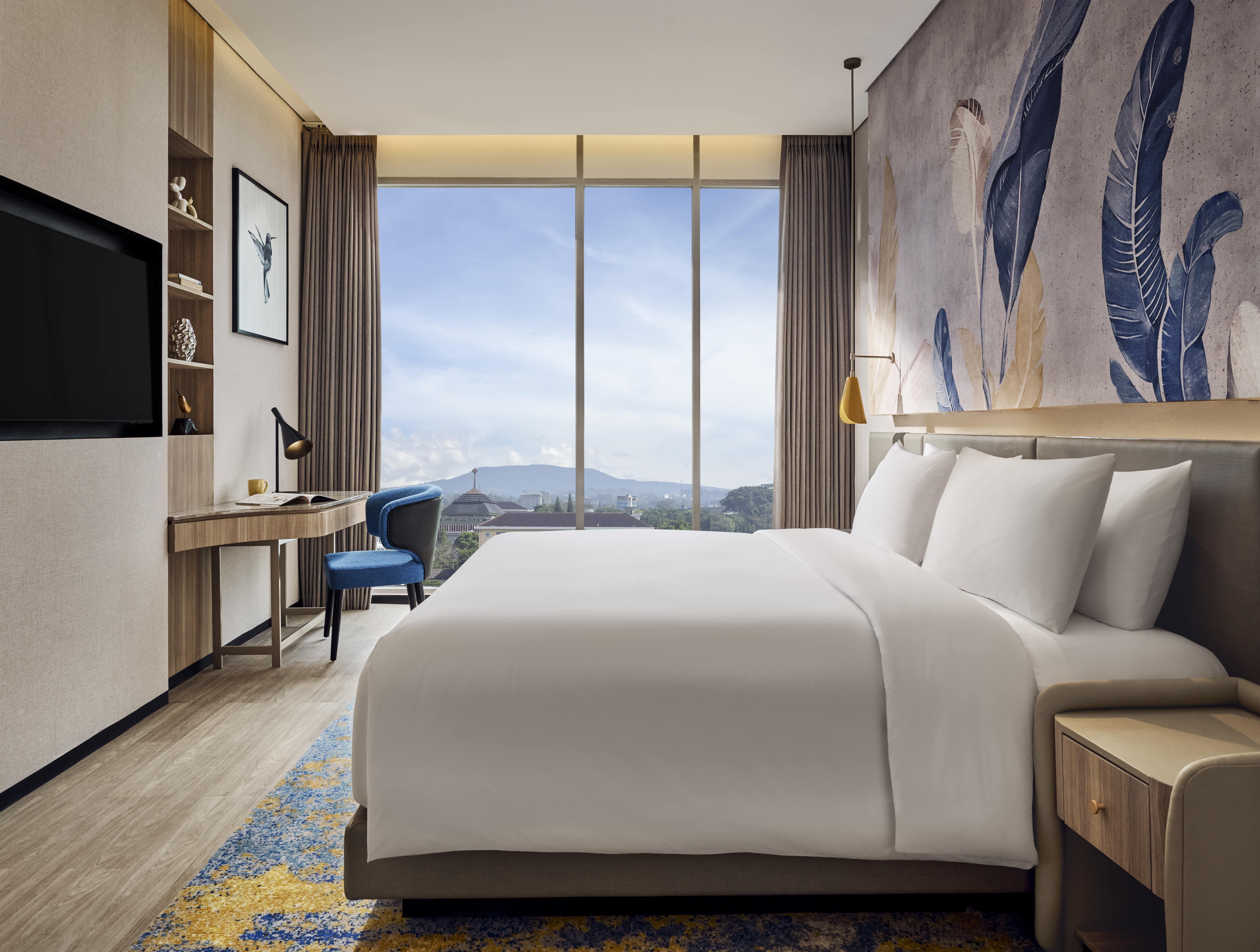 1 Bedroom, Deluxe, Suite, City View